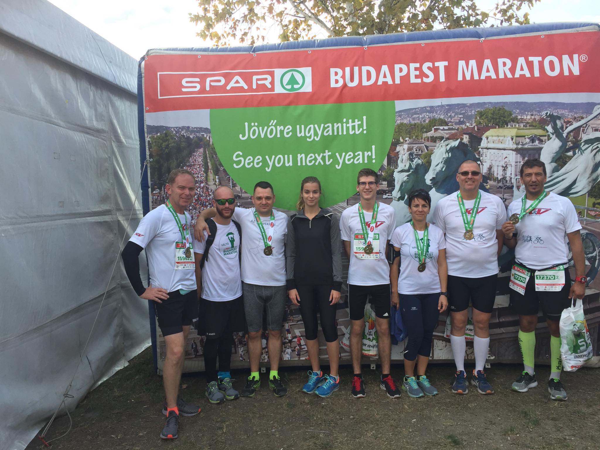 K&V futói a 33. Spar Budapest Maratonon