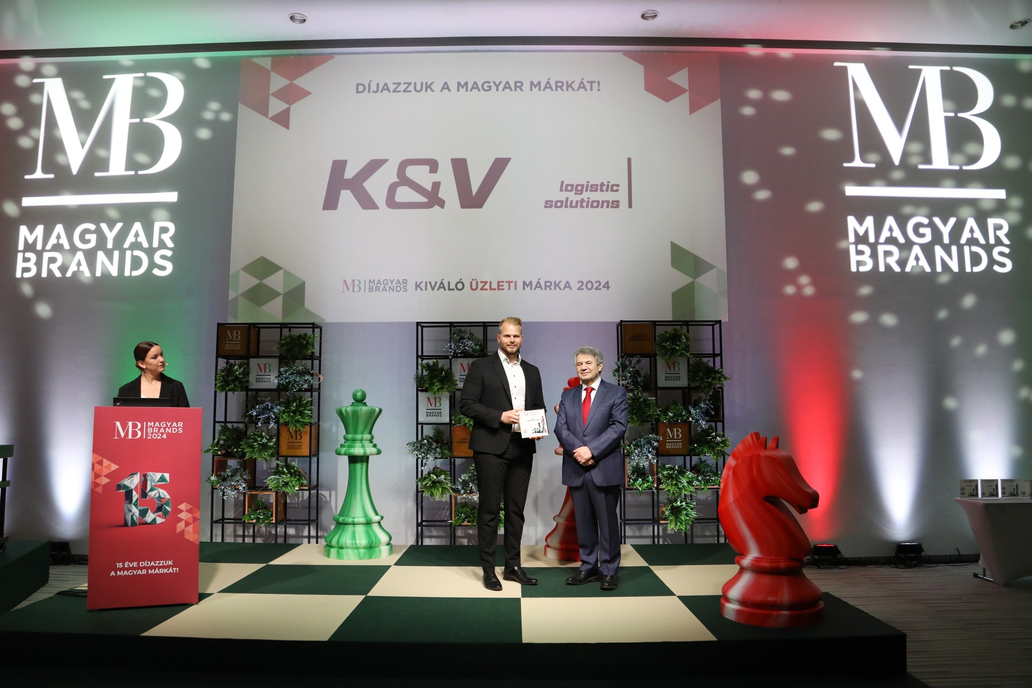 Átvettük a MagyarBrands "Kiváló Üzleti Márka" díjat